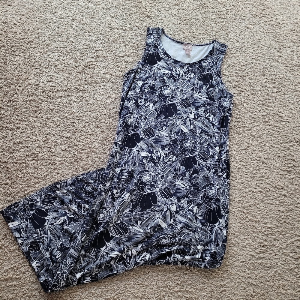 Chicos Floral print sleeveless long Maxi dress Size 1 Medium Navy White